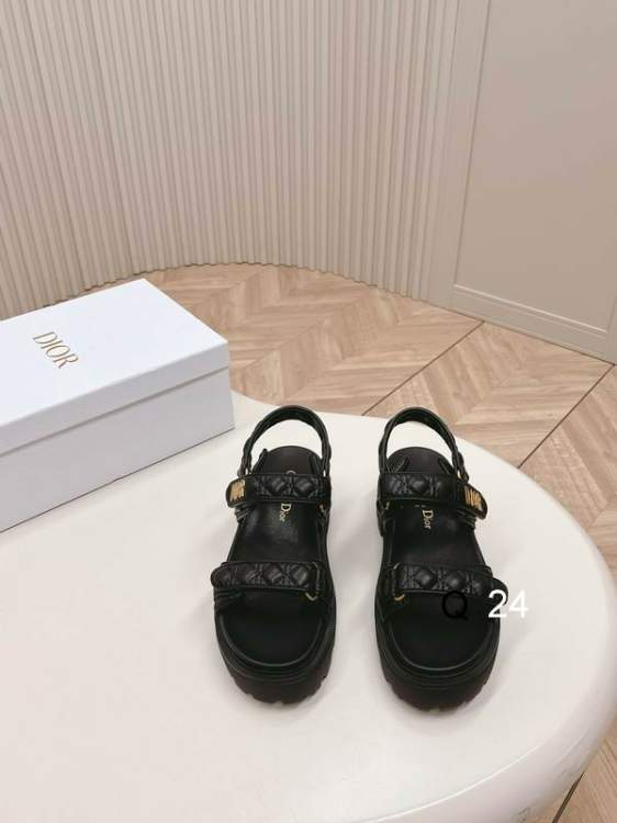Picture of Dior Shoes _SKUDiorsz35-40RW04023310